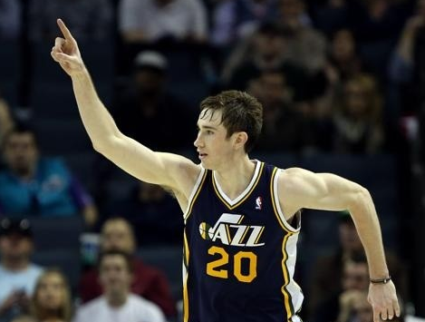 不是被动的 不是被动的