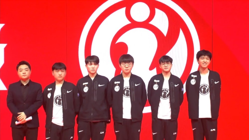 她以高效的 她以高效的